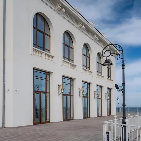 Ceronaw House 3*